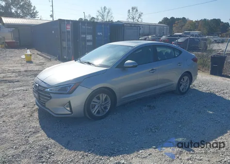 2020 Hyundai Elantra Value Edition z USA, uszkodzony, nr VIN 5NPD84LF2LH550101